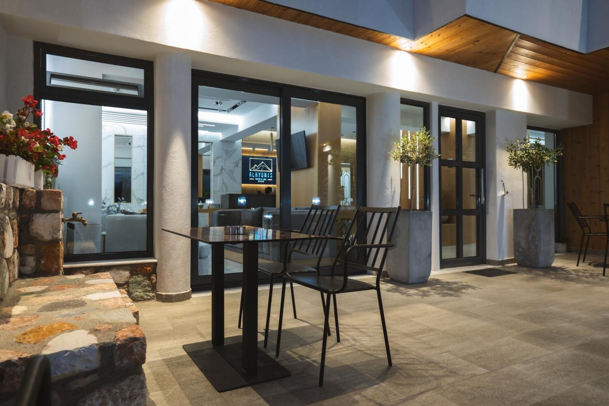 Alkyonis Hotel & Spa Káto Loutrákion 외부 사진
